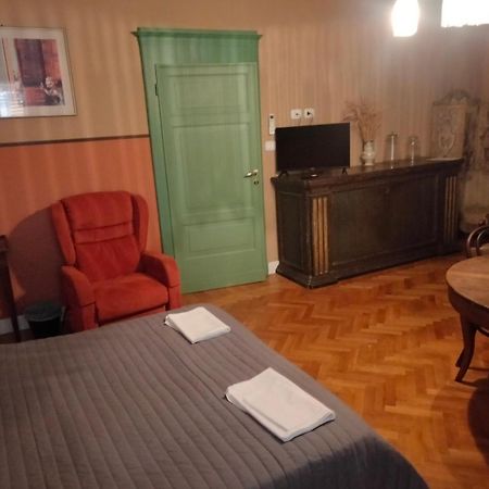 San Petronio Room And Suite Rooms - By Bolognacentro Luxuryh Eksteriør billede